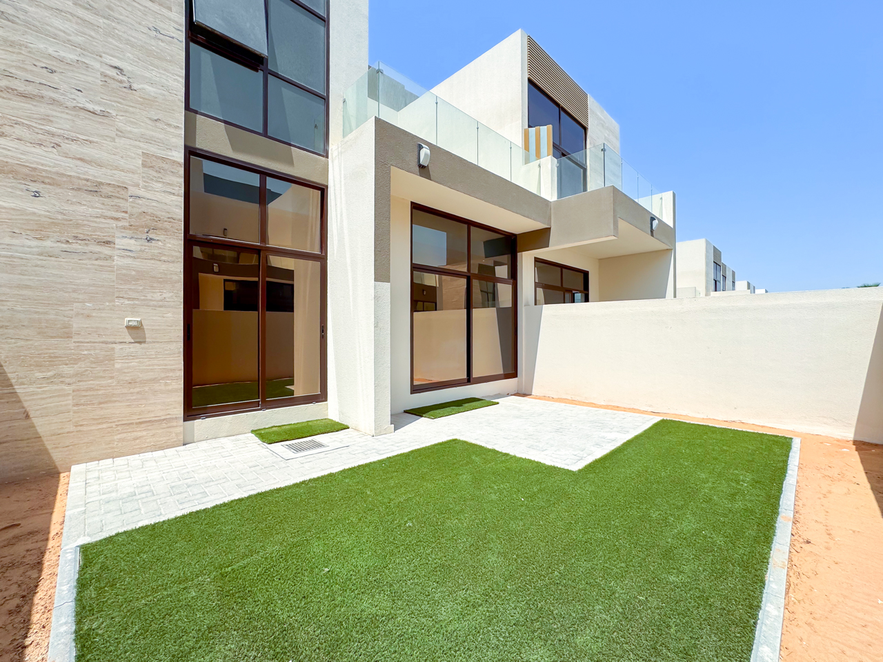 Brand New | Mid Row | Elie Saab